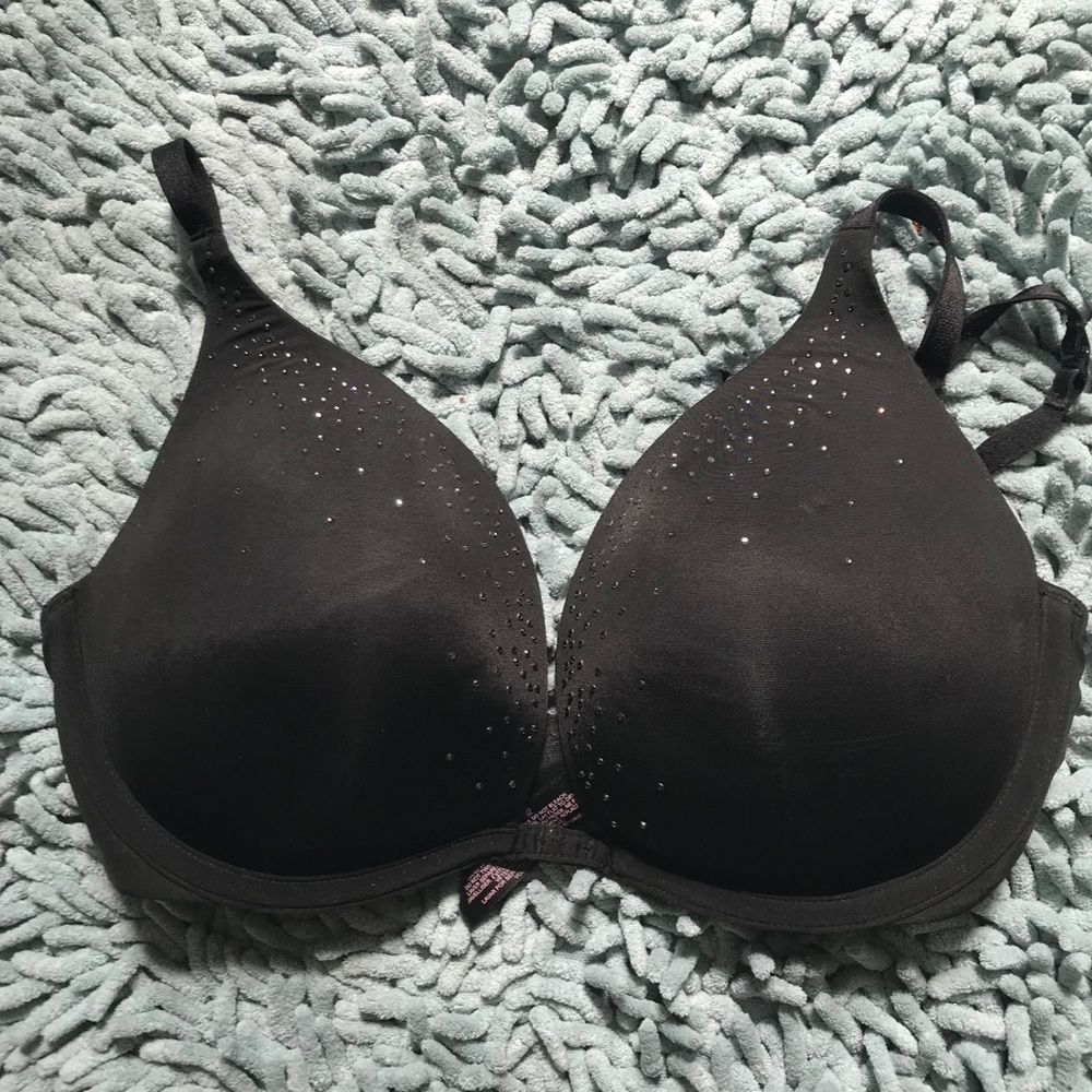 Victoria’s Secret plunge bra
